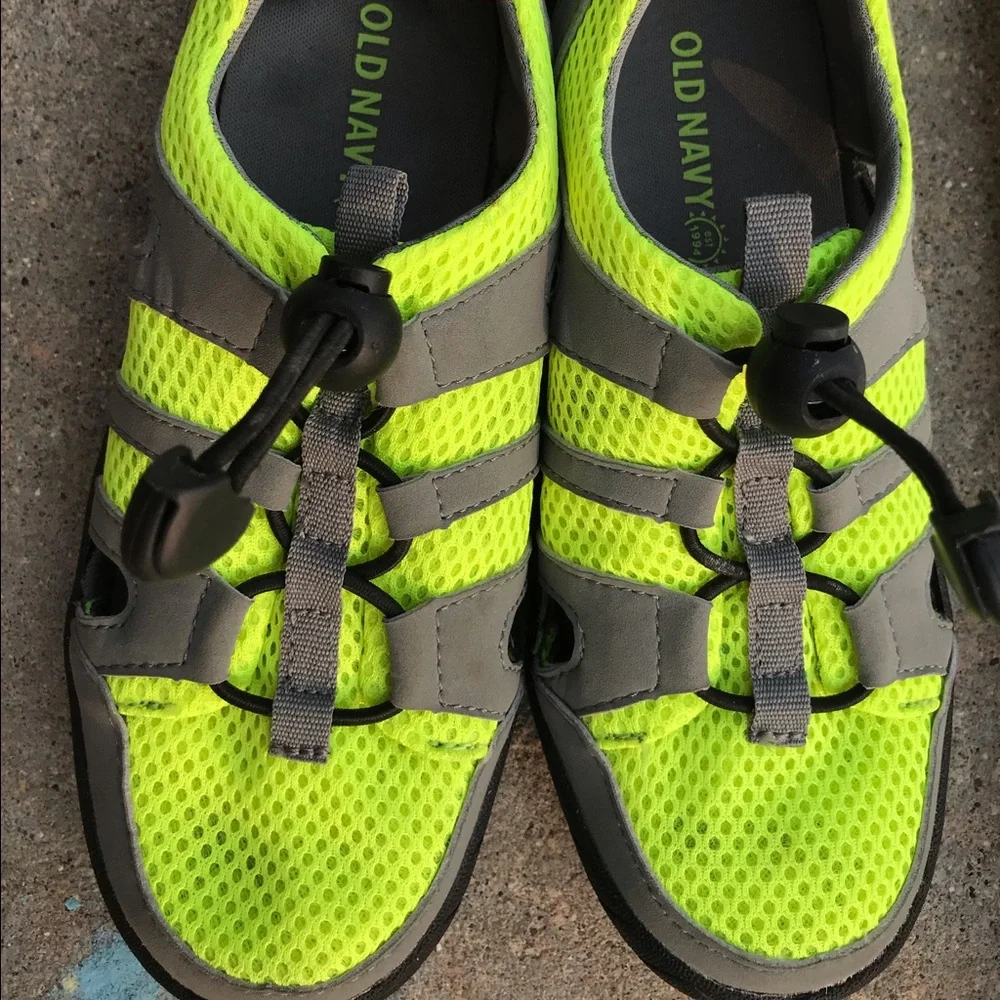 Old Navy 13 Trek Shoes gray neon green yellow mesh lock lace water sandals shoes